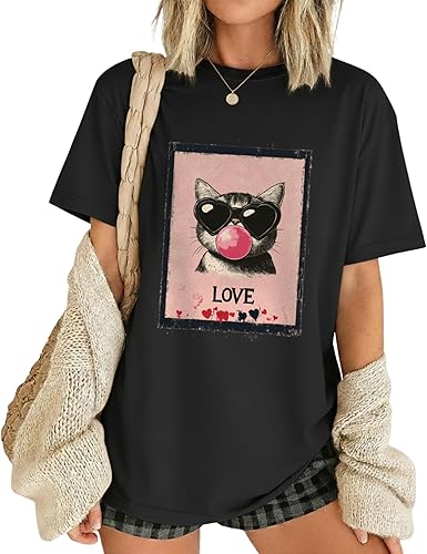 Love Cat Valentine T-Shirt, Cute Cat Bubblegum Graphic Tee, Funny Romantic Valentine’s Day Shirt for Women Men, Couple